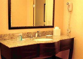 Hampton Hotel 3*